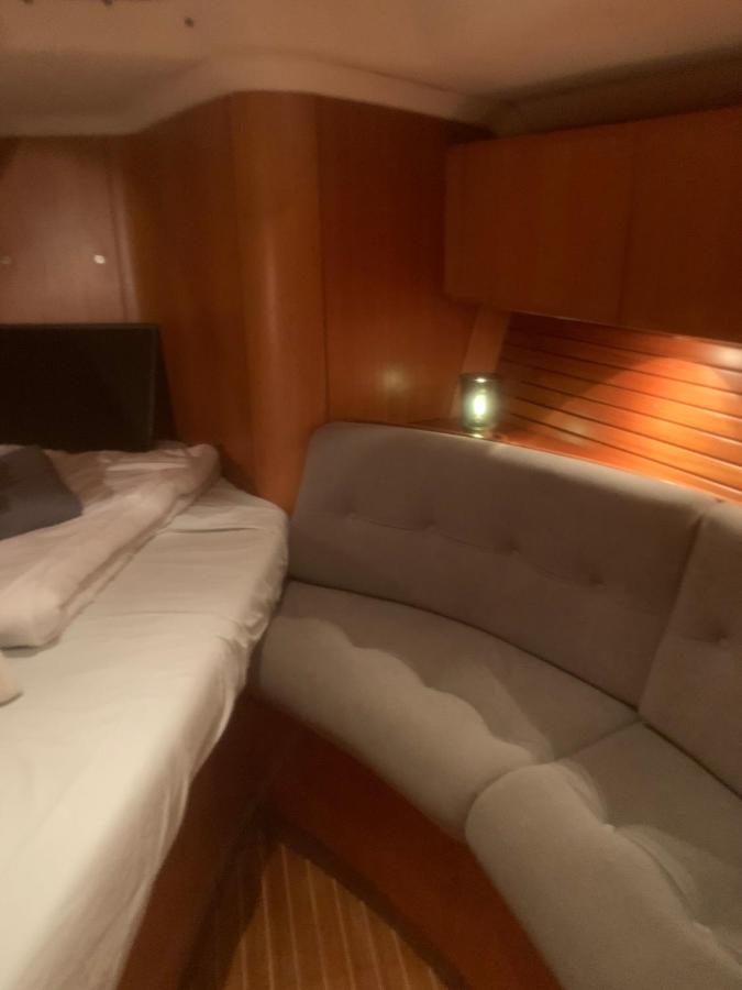 Nuit Sur Un Bateau Hotel La Rochelle  Kültér fotó